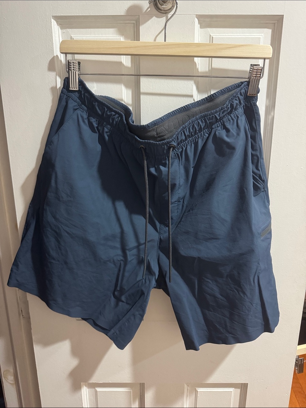 Vuori Men’s Athletic Shorts Navy Blue